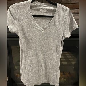Gray. Size Small. Under Armour. Short sleeve. T-Shirt